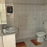 Arany Apartmanhaz Zalagyoengye Daire Zalakaros