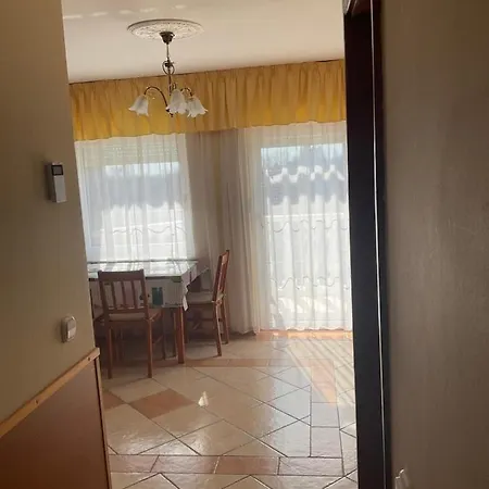 Arany Apartmanhaz Zalagyoengye *
