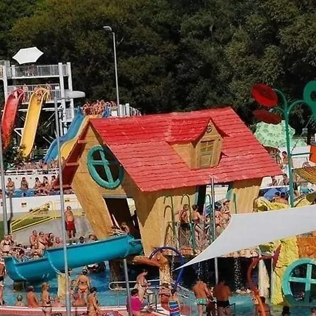 Arany Apartmanhaz Zalagyoengye * Zalakaros