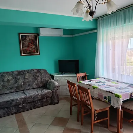 Apartment Arany Apartmanhaz Zalagyoengye