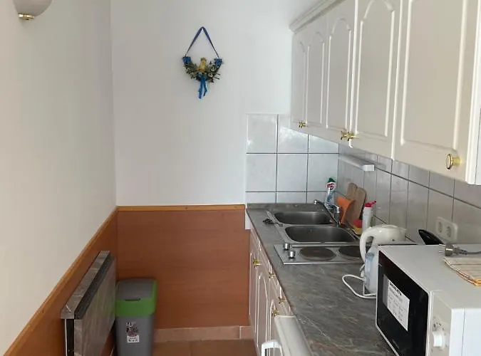 Arany Apartmanhaz Zalagyoengye דירה זלקרוס